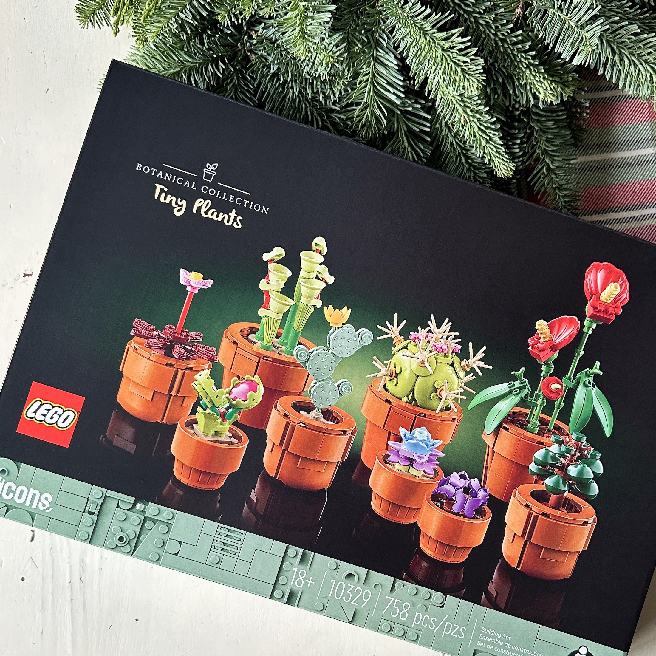 LEGO Tiny Plants box